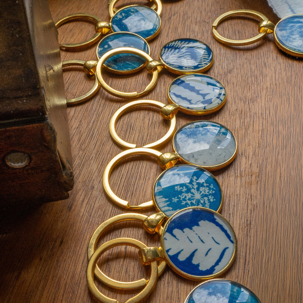 Porte-clés cyanotype unique - fragment N°09